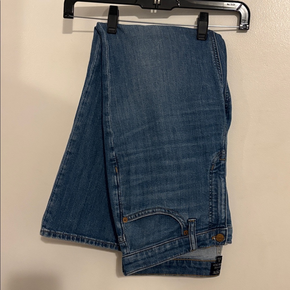 J. Crew Medium Wash Mid Rise Flare Crop Jeans 28 - Picture 7 of 8